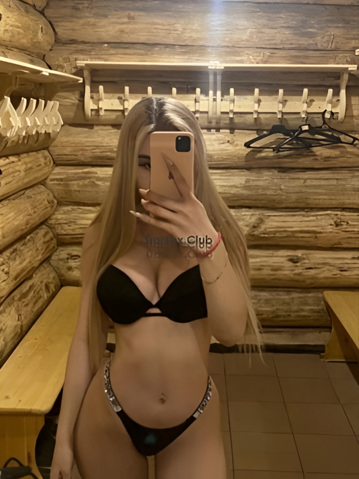 Лейла привлекальеная девушка из Павловск цена от 4000 руб