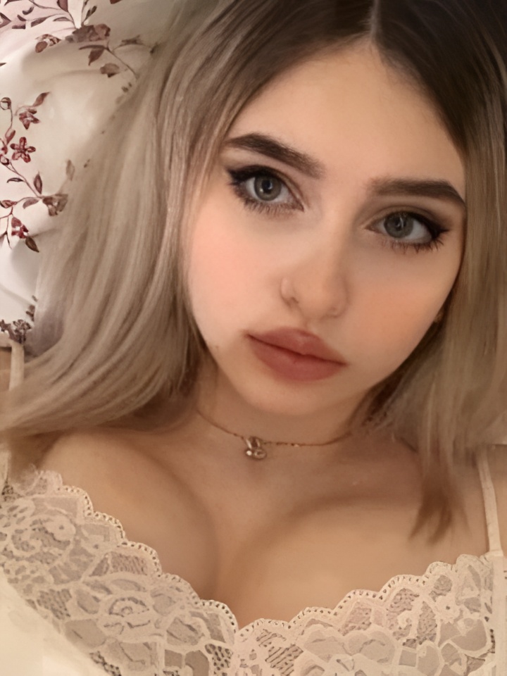 Индивидуалка Яна, доступна для личного знакомства от 2000 руб