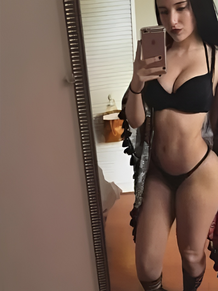 Индивидуалка Влада, доступна для личного знакомства от 2000 руб