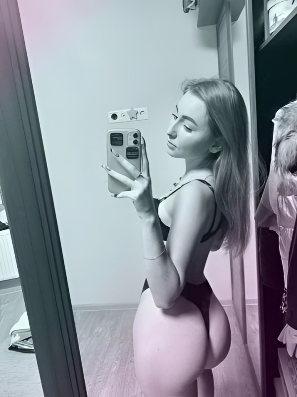 Ида привлекательная девушка из Павловск цена от 2000 руб