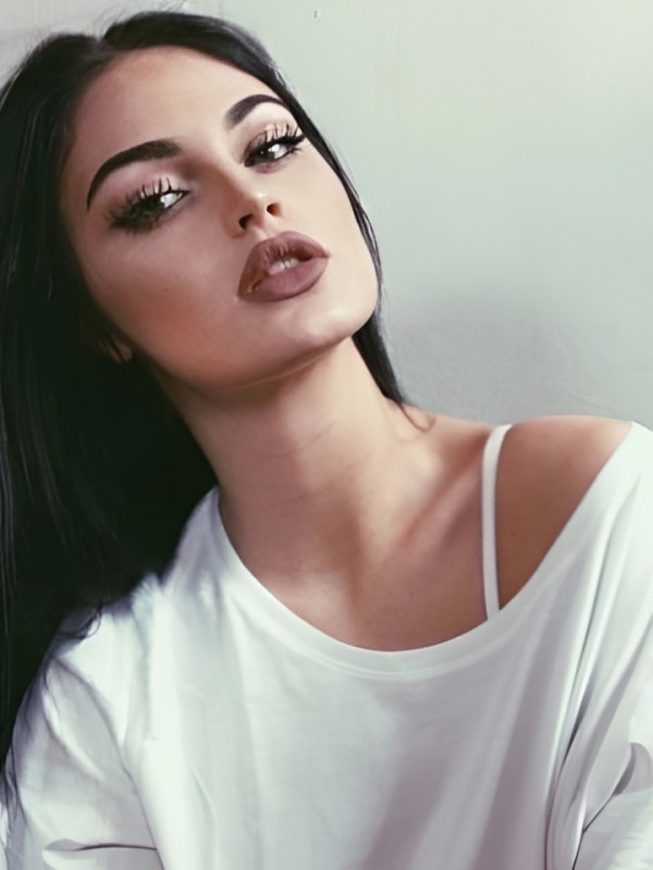 Моника привлекательная девушка из Павловск цена от 2000 руб