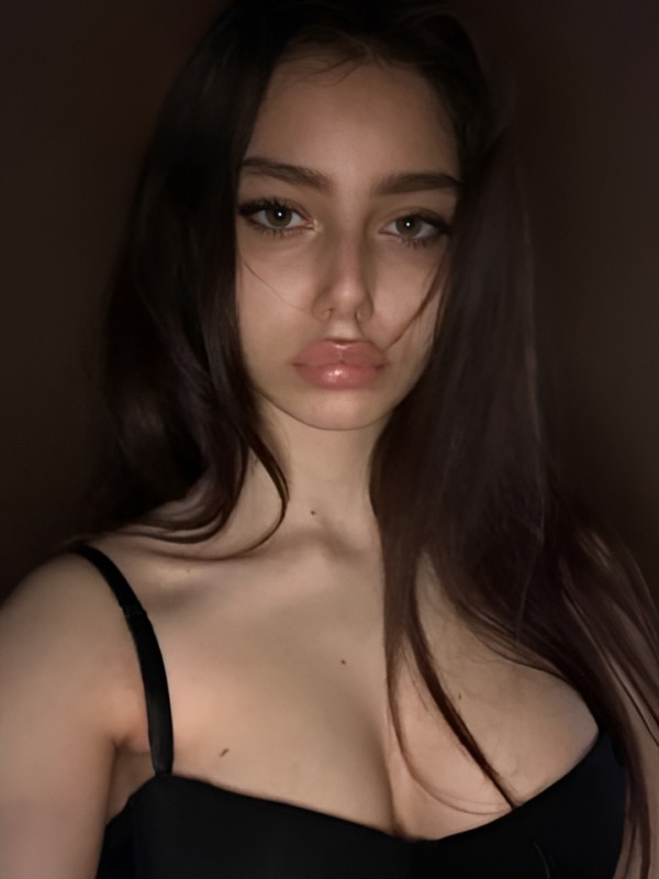 Стелла привлекательная девушка из Павловск цена от 3000 руб