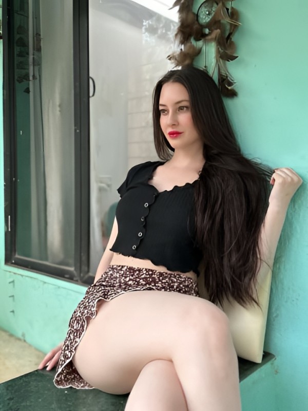 Веста привлекательная девушка из Павловск цена от 2500 руб